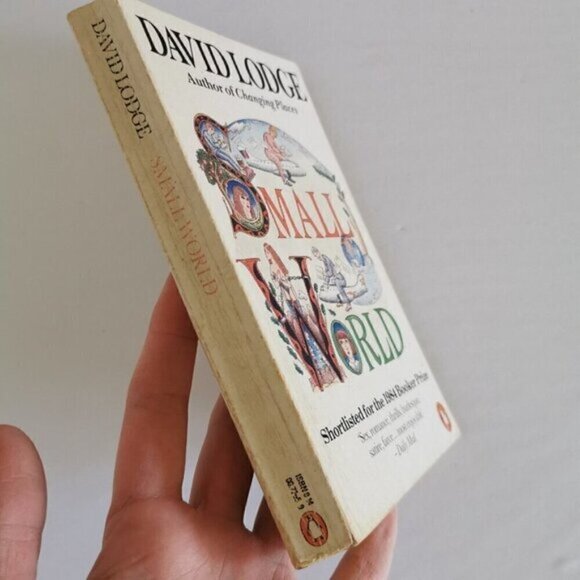 1985 Small World by David Lodge, Penguin Paperback Campus Trilogy - Picture 2 of 8